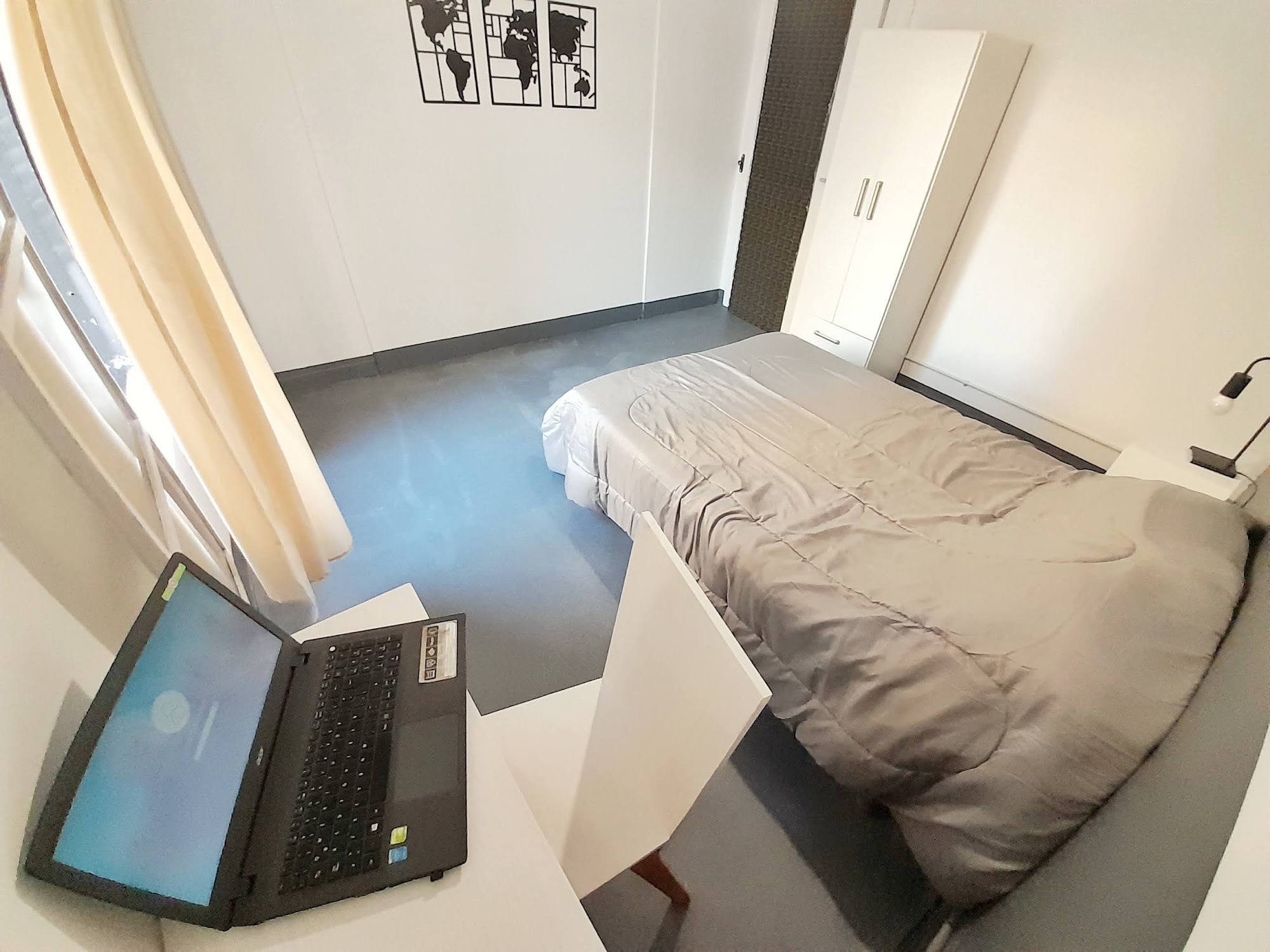 Room 101 · Private balcony — photo 2