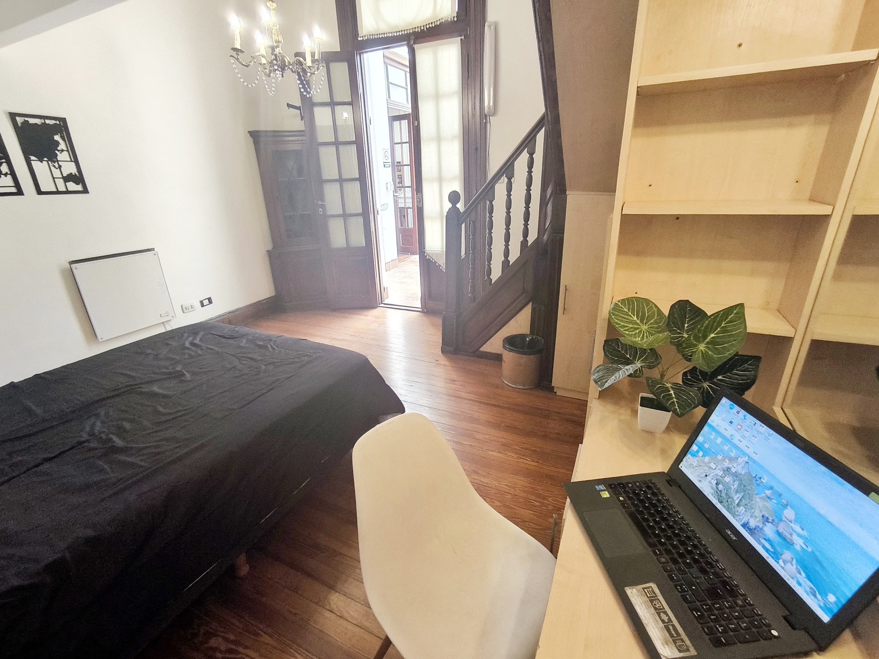 Room 307 · Split level — photo 3