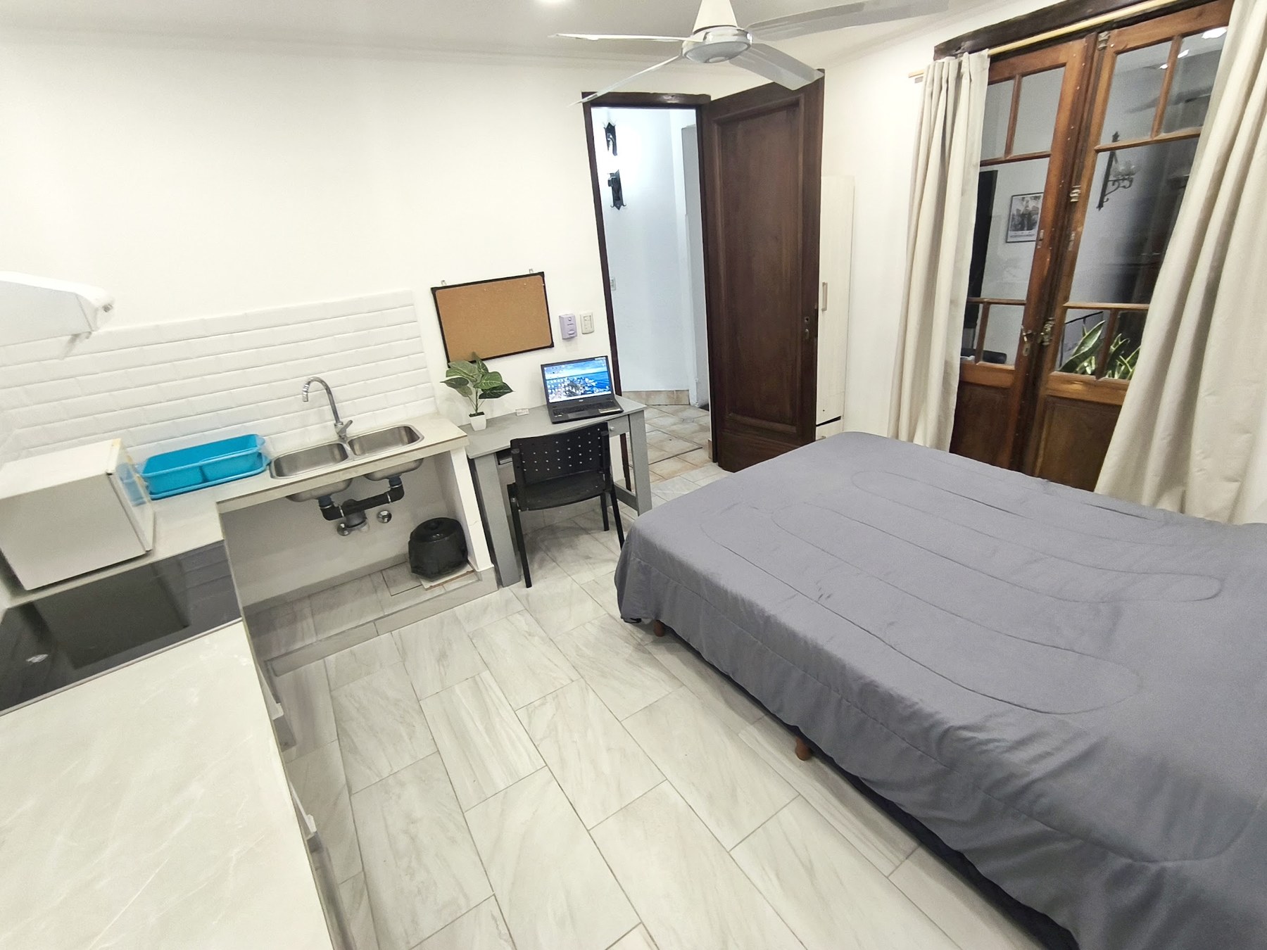 Room 304 · Studio — photo 2