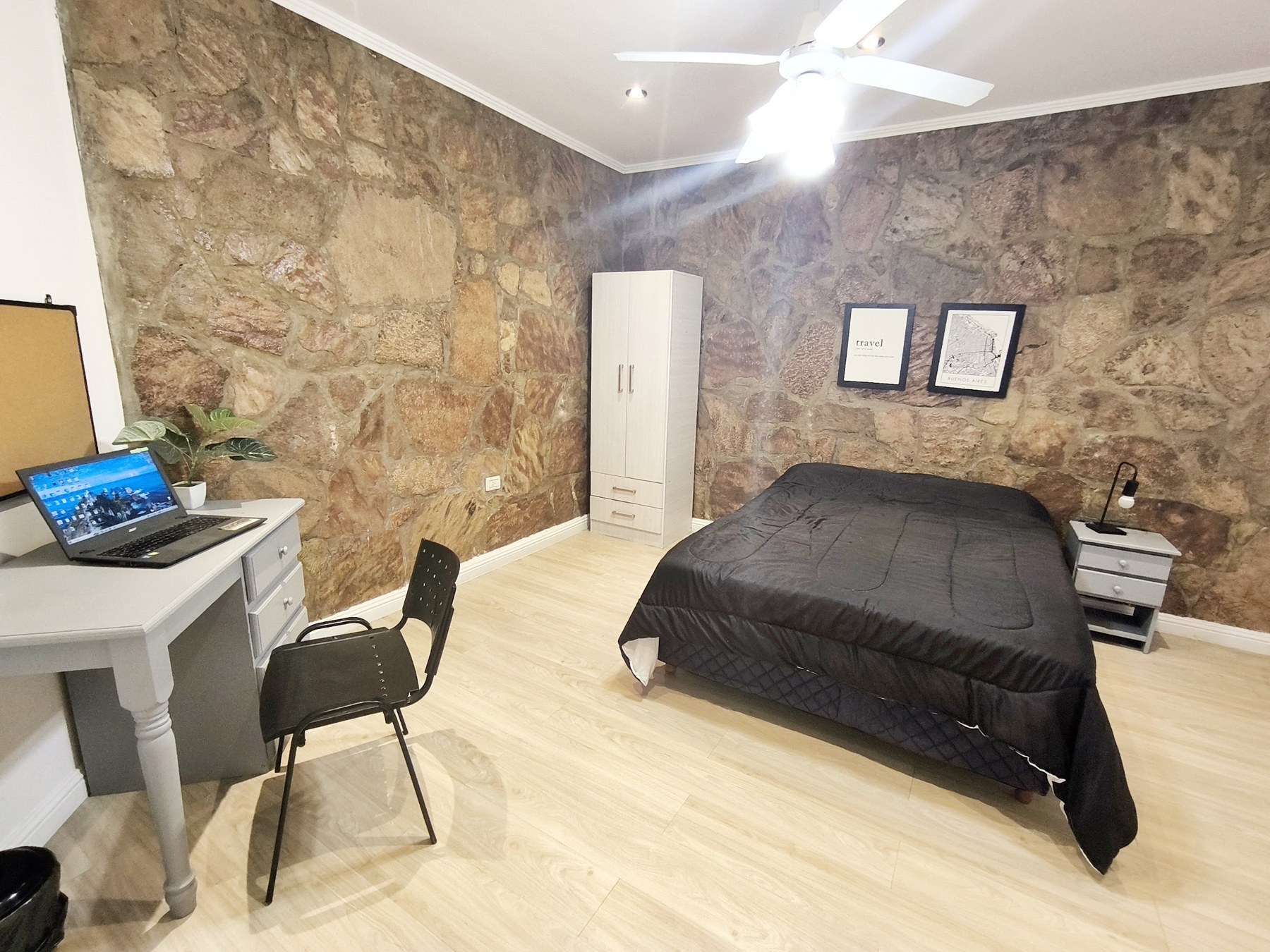 Room 303 — photo 2